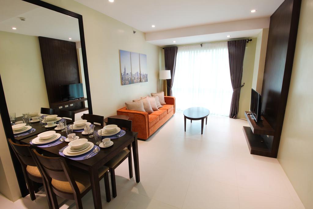 Padgett Place Prime Suites Cebu Buitenkant foto