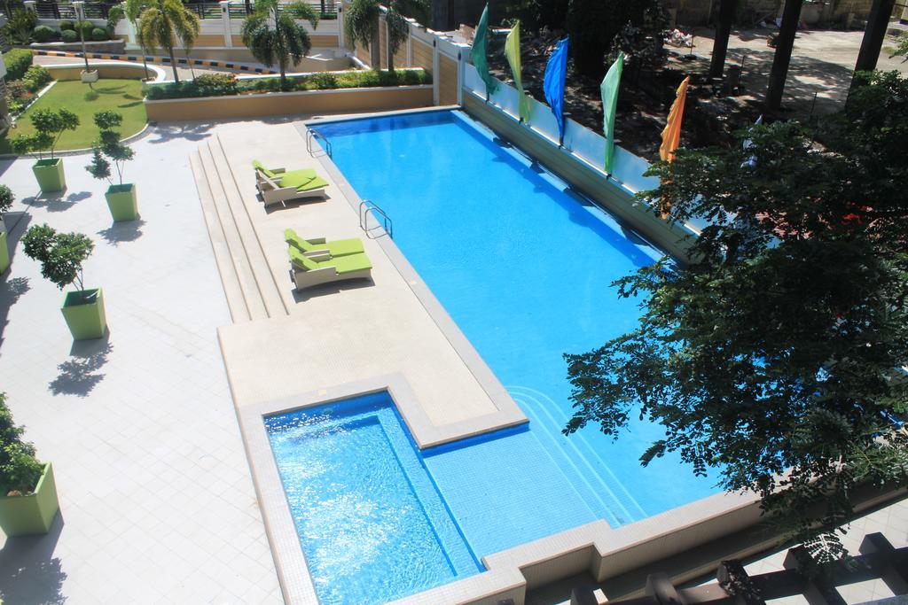 Padgett Place Prime Suites Cebu Buitenkant foto