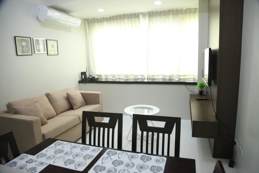 Padgett Place Prime Suites Cebu Buitenkant foto
