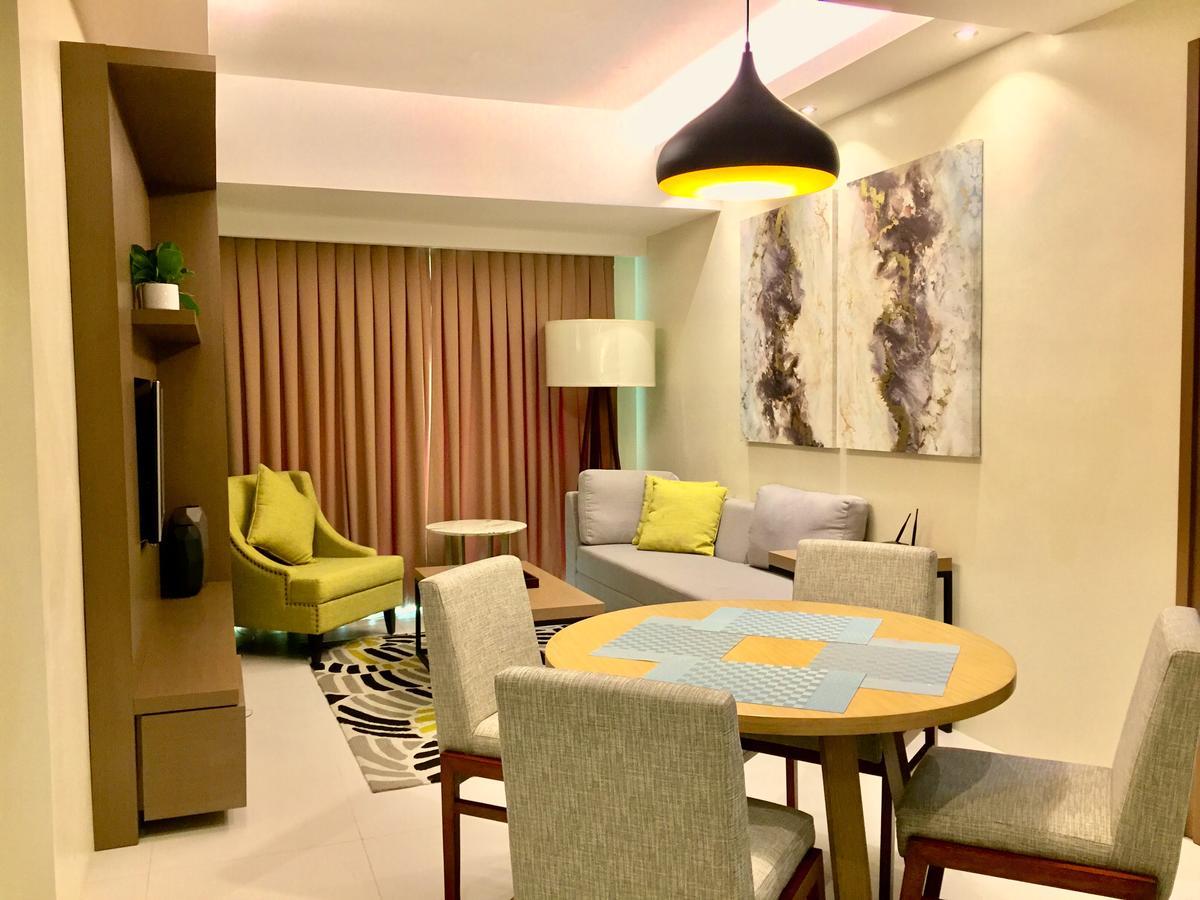 Padgett Place Prime Suites Cebu Buitenkant foto