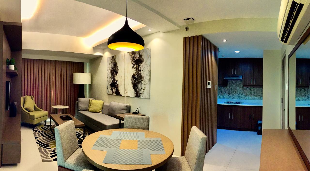 Padgett Place Prime Suites Cebu Buitenkant foto