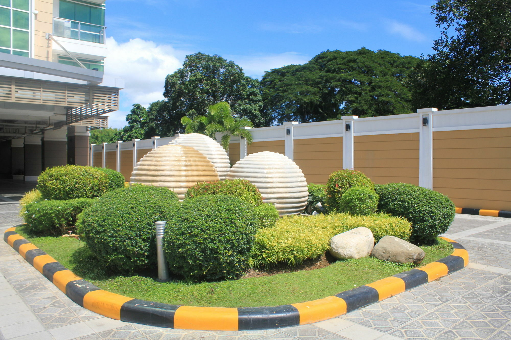 Padgett Place Prime Suites Cebu Buitenkant foto