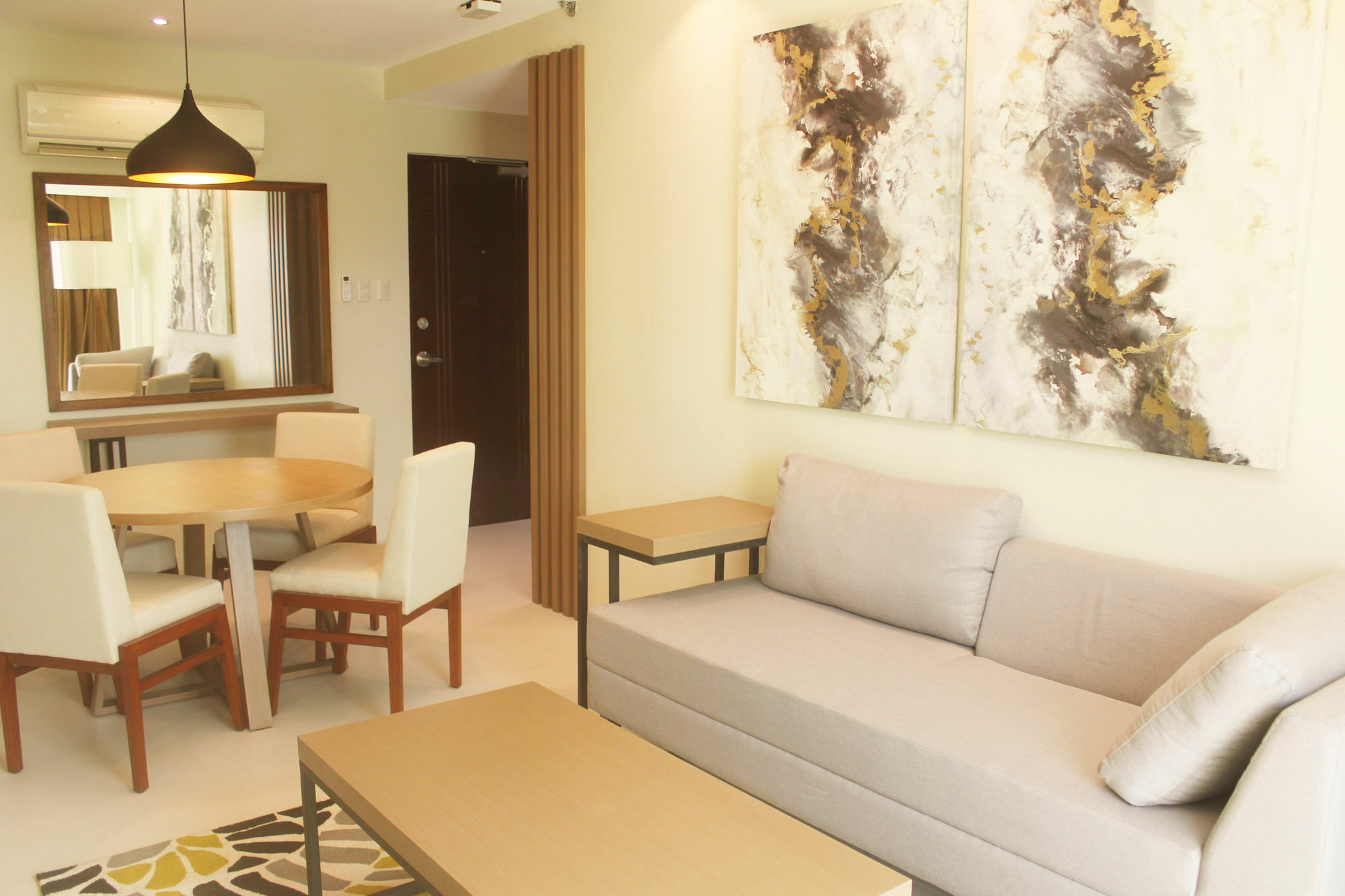 Padgett Place Prime Suites Cebu Buitenkant foto