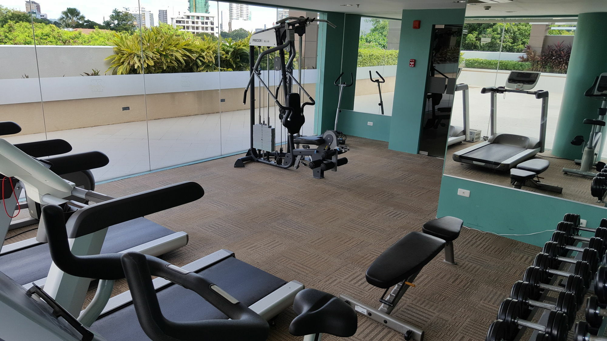 Padgett Place Prime Suites Cebu Buitenkant foto
