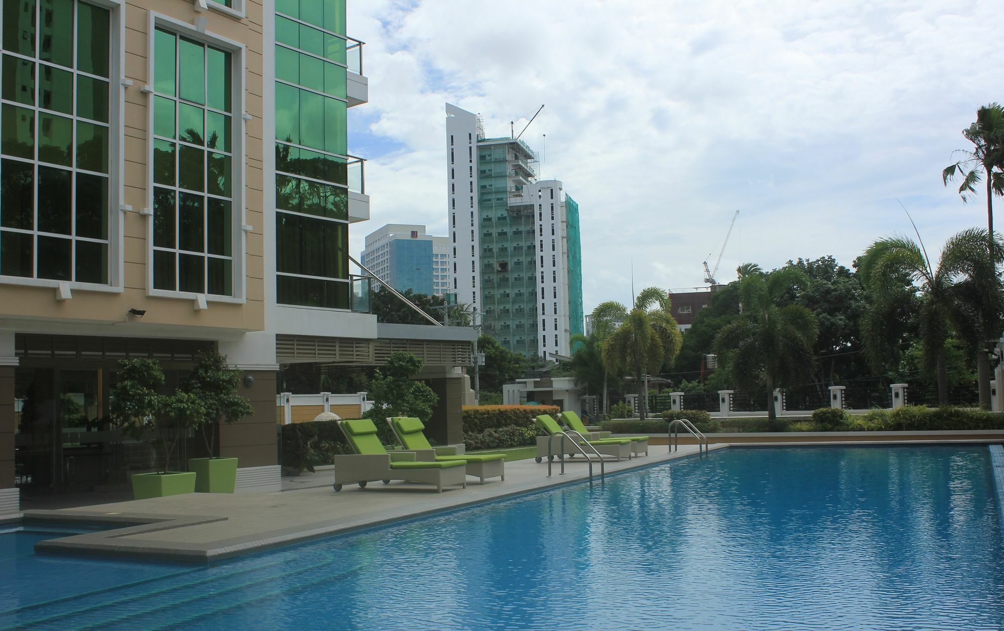 Padgett Place Prime Suites Cebu Buitenkant foto