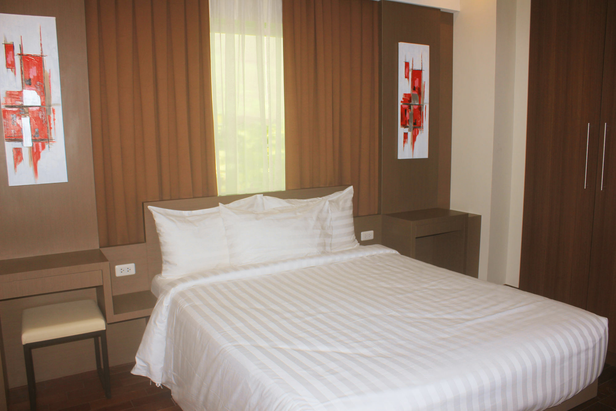 Padgett Place Prime Suites Cebu Buitenkant foto