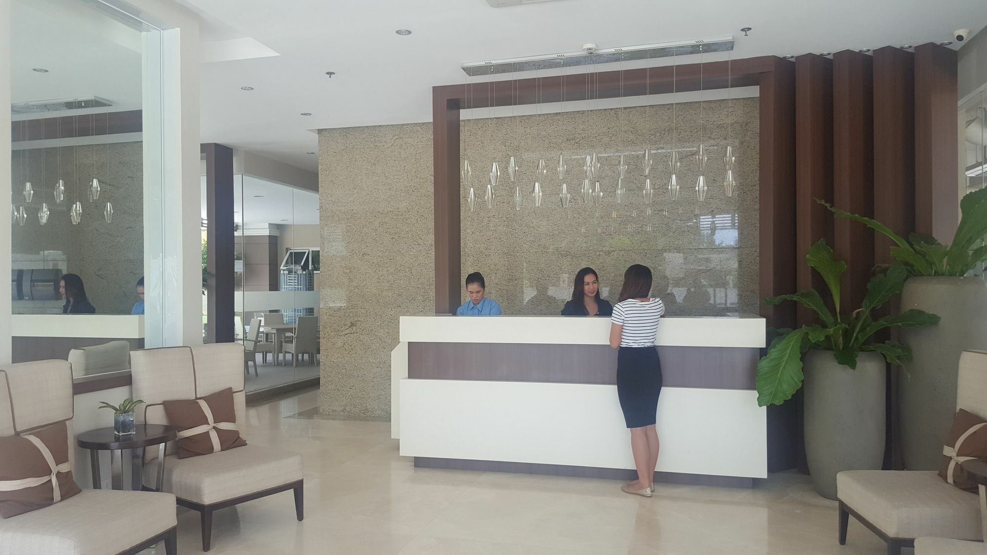 Padgett Place Prime Suites Cebu Buitenkant foto